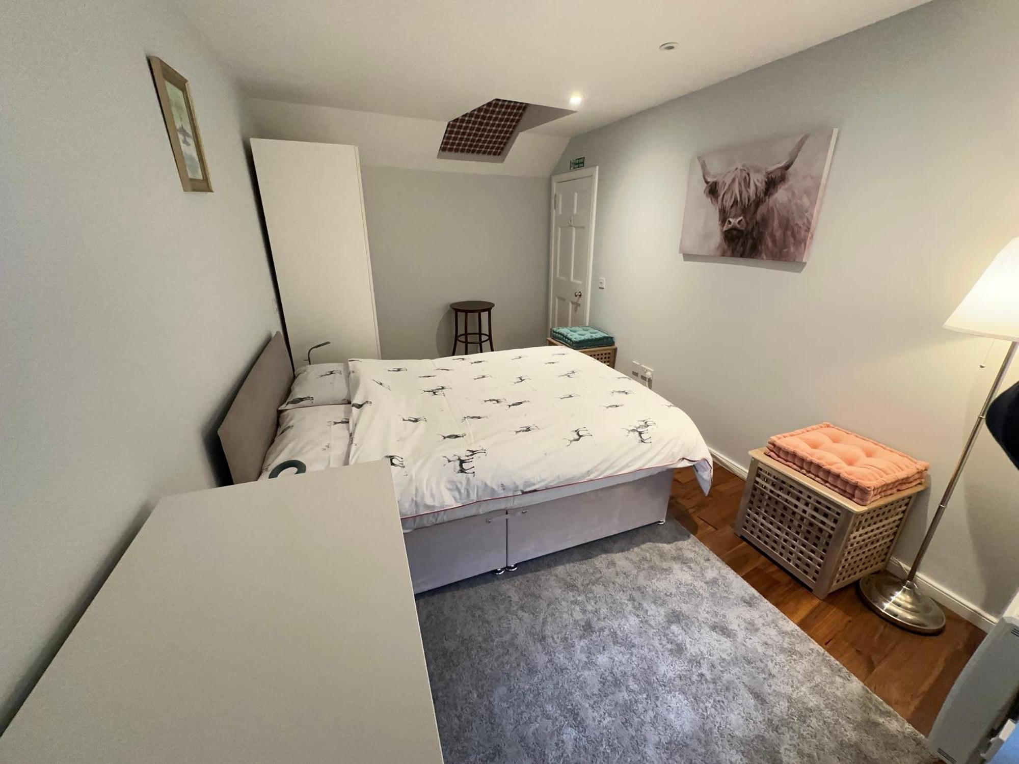 One Bee Apartment เอดินบะระ ภายนอก รูปภาพ